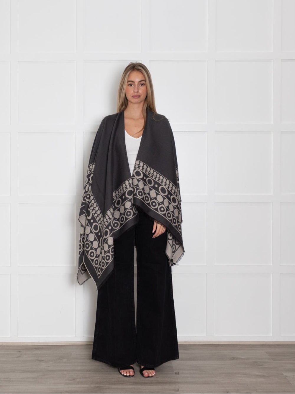 Weekend Max Mara Grey Geometric Print Cape